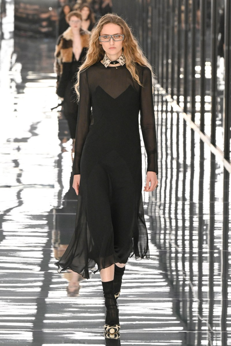 fendi-ss27-rtw-mfw-r-gg-0648.jpg