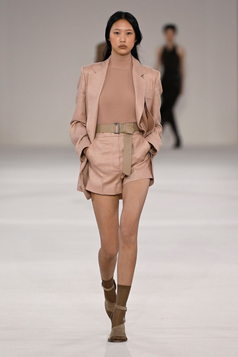 max-mara-spring-27-rtw-r-gg-006.jpg