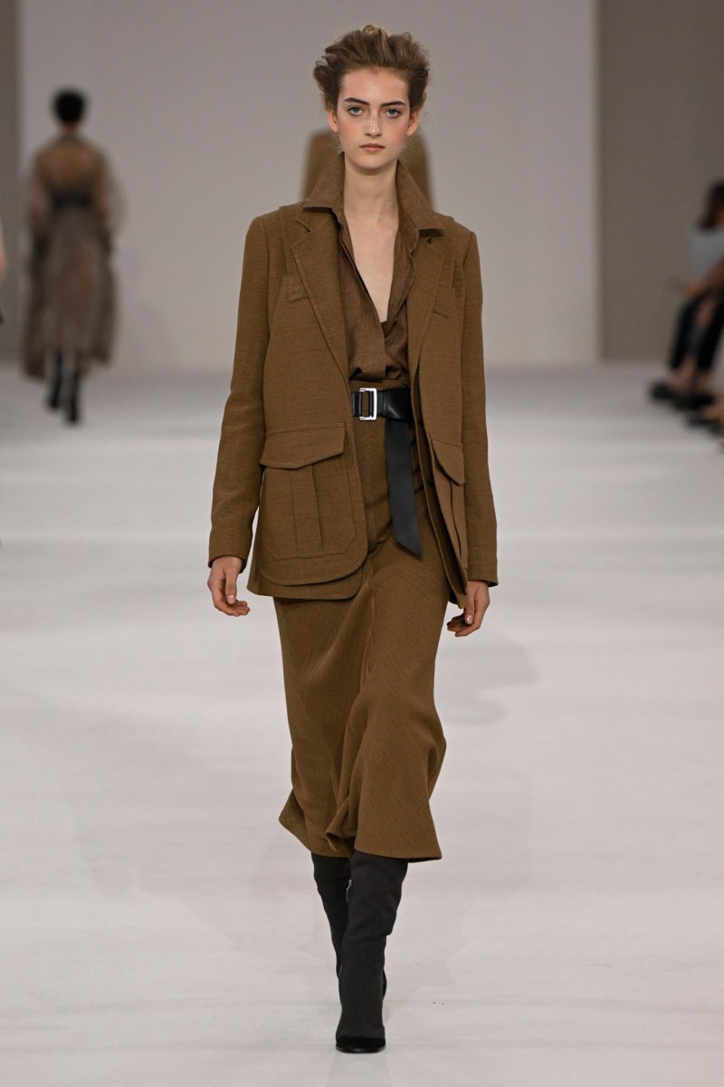 max-mara-spring-27-rtw-r-gg-032.jpg