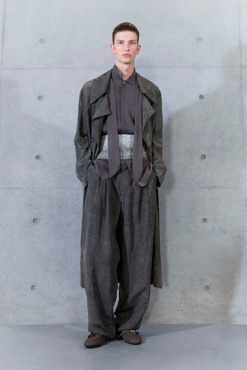 emporio-armani-spring-27-rtw-ctsy-024.jpg