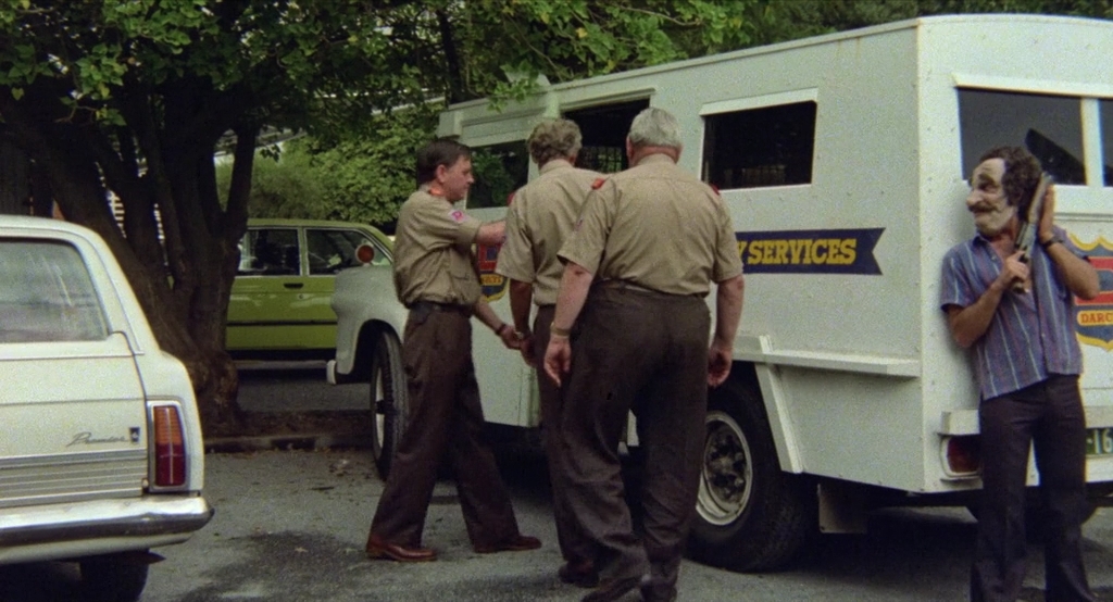 Развозчики денег.1979.BDRip AVC msltel.mkv_snapshot_00.09.14.830.jpg