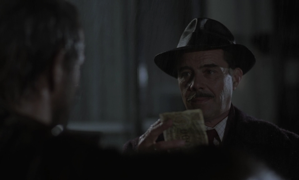 Отчаяние.1978.BDRip AVC msltel.mkv_snapshot_00.57.27.106.jpg